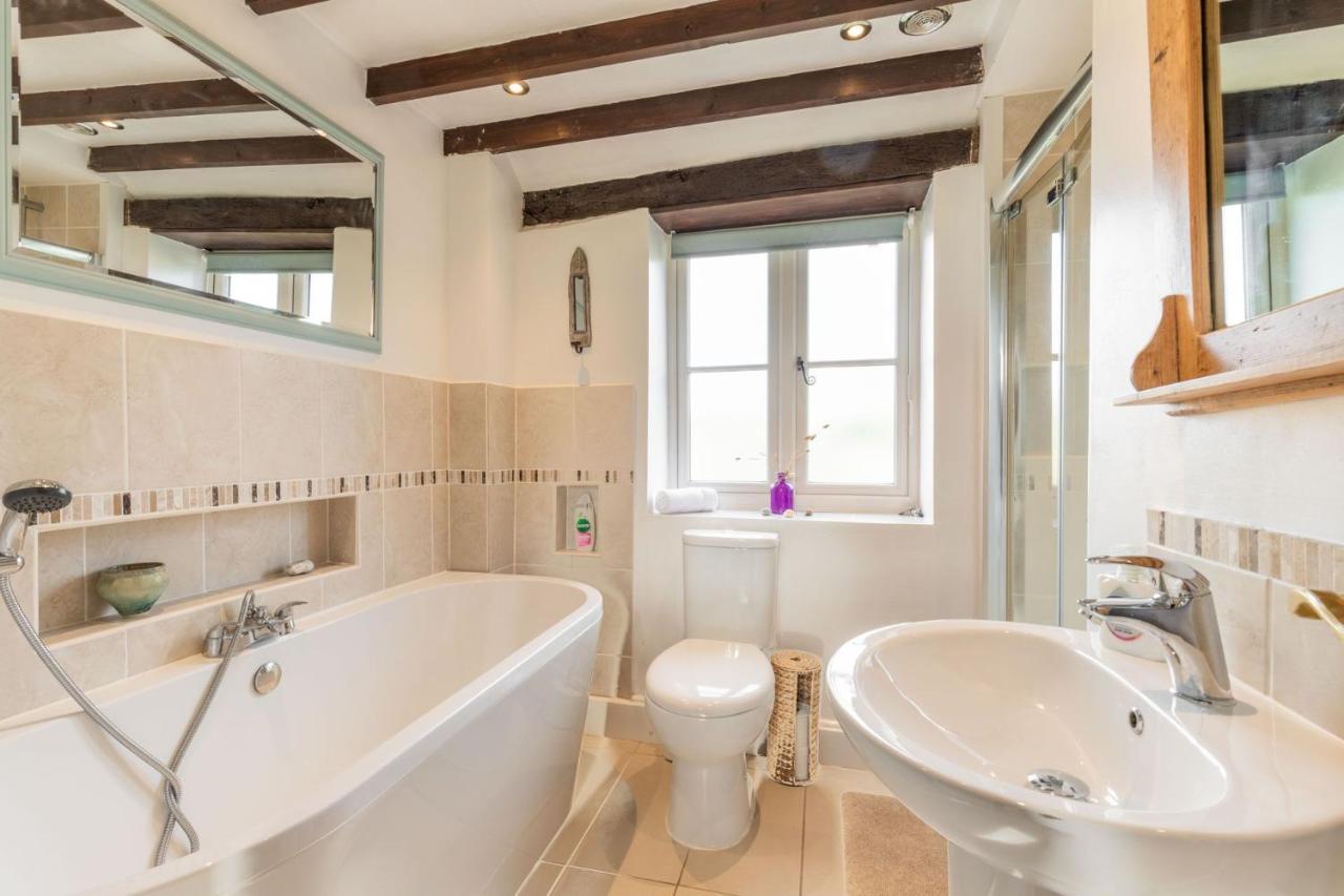 Burgh and Tuttington Host & Stay - Woodfalls Barn מראה חיצוני תמונה