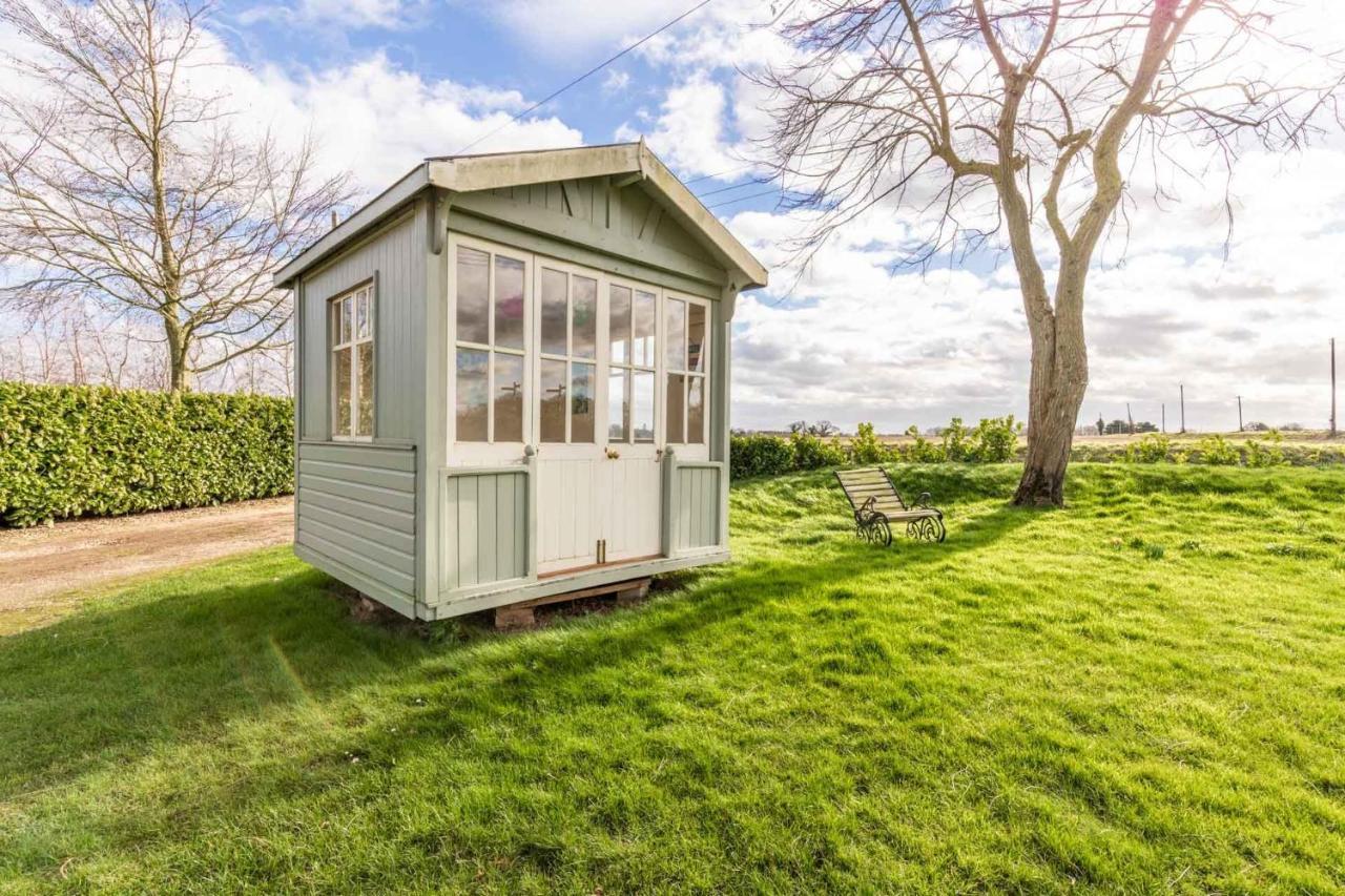 Burgh and Tuttington Host & Stay - Woodfalls Barn מראה חיצוני תמונה