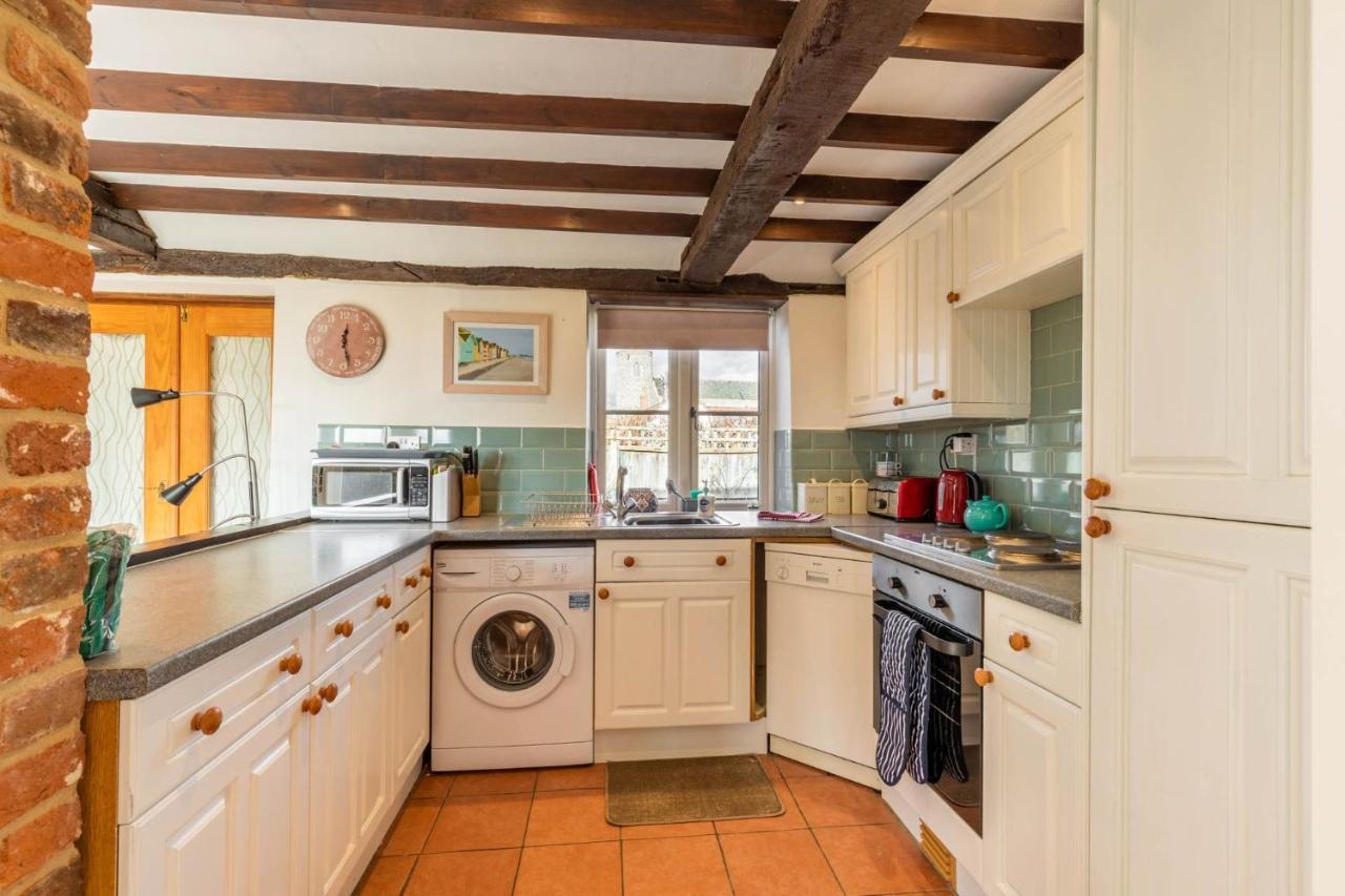 Burgh and Tuttington Host & Stay - Woodfalls Barn מראה חיצוני תמונה
