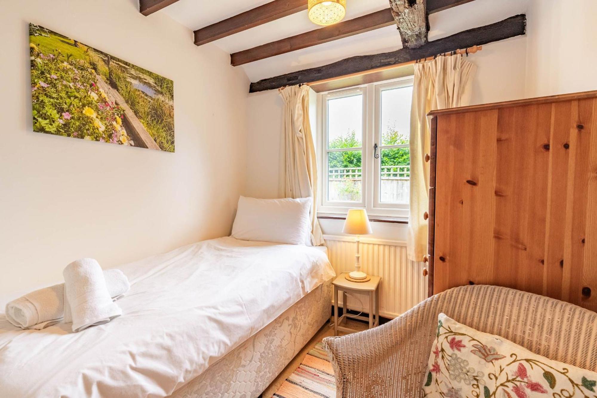 Burgh and Tuttington Host & Stay - Woodfalls Barn מראה חיצוני תמונה